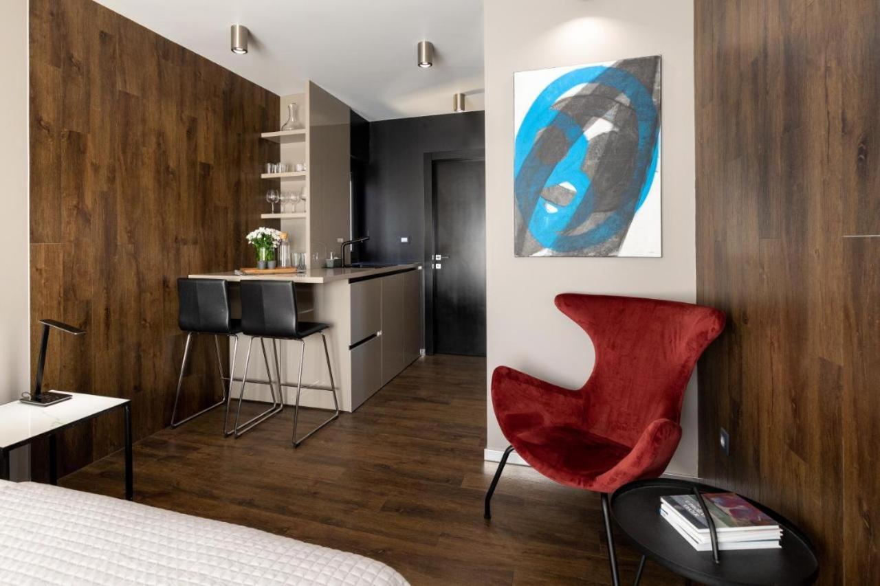 Roof 69 Rooms Split Eksteriør billede