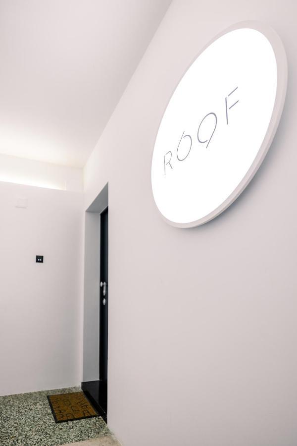 Roof 69 Rooms Split Eksteriør billede